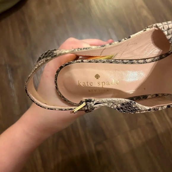 KATE SPADE Leather SnakeSkin Print Crisscross Straps High Gold block Heel buckle - Picture 6 of 9
